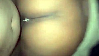 Ebony beauty allows me to remove the condom