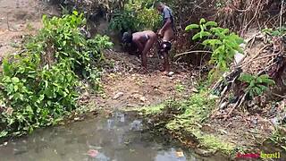 Strolling with a beautiful woman and having sex in the riverbank of a mountainous area