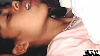 Stepdaughter likes to have sex with me and kiss me on the neck in Hindi