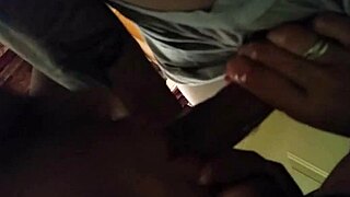 Juicy redbone girl knows how to make love