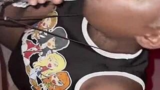 Half-time pleasure: amateur ebony babe gives a good head