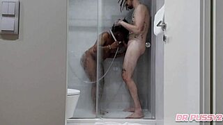 African escort gives a steamy show in motel bathroom