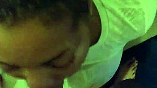 Ebony babe gives a satisfying blowjob
